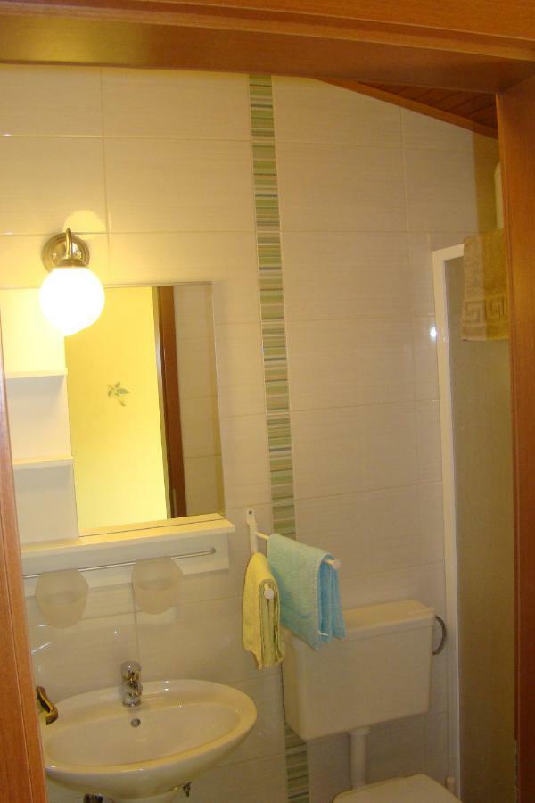 Apartments Renata - Brseč Zewnętrze zdjęcie